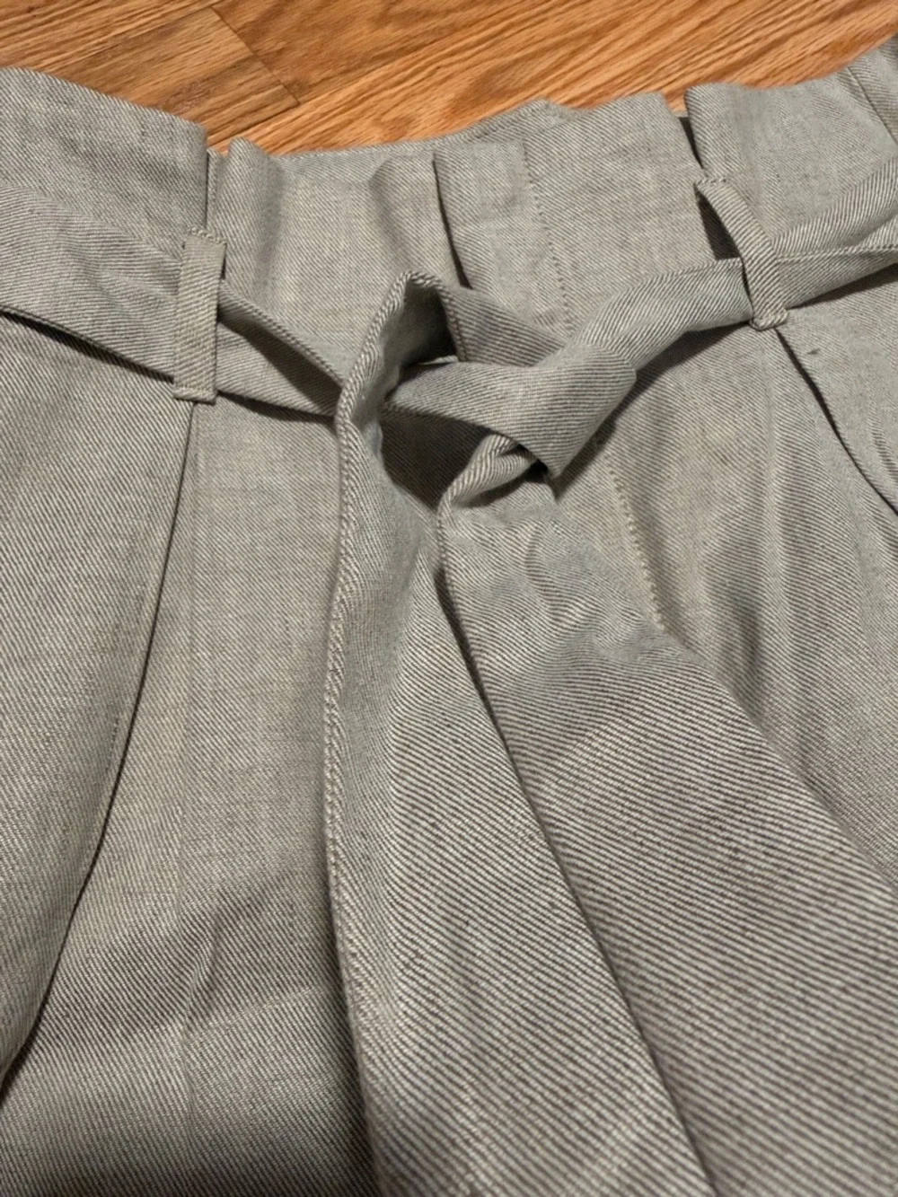 Banana Republic Light Gray linen cotton blend Wide-Leg Pleated trouser Pants 6